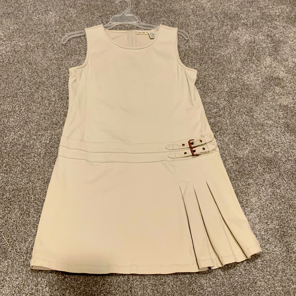 School uniform Khaki girls dress with pleated skirt. Size 14/16 girls.